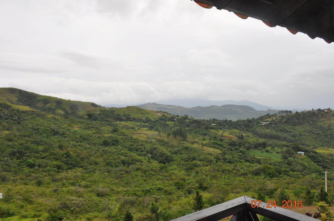 Hawk'S Nest Bed & Breakfast La Laguna de San Carlos Exterior photo